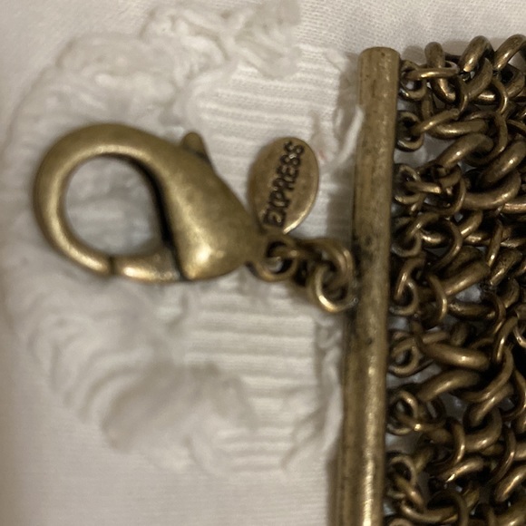 Express Chunky Bracelet - Picture 3 of 6